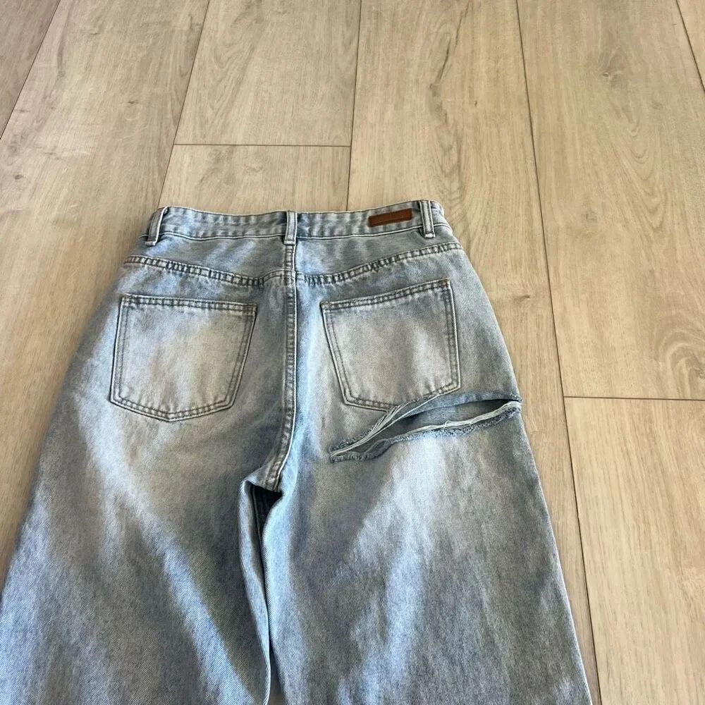 Thatssofetch women’s distressed jeans size 6 - Picture 4 of 10